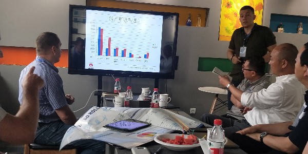 新的突破，歐格曼涂料逐漸走向國外，與俄羅斯企業(yè)洽談合作