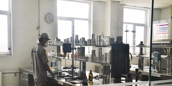 堅(jiān)實(shí)的基礎(chǔ)作為歐格曼涂料的底氣，這樣讓用戶更加堅(jiān)信