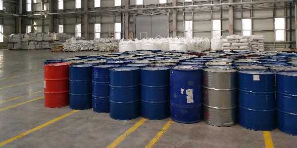 歐格曼涂料廠家建設(shè)，讓企業(yè)歷史與產(chǎn)品的質(zhì)量共同發(fā)展與進(jìn)步